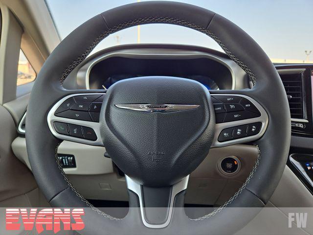 used 2024 Chrysler Pacifica car, priced at $30,988
