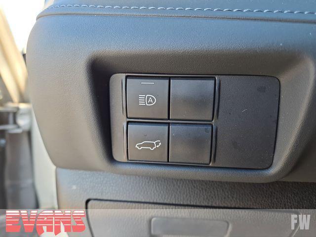 used 2022 Toyota Highlander car, priced at $32,988