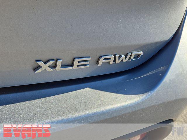 used 2022 Toyota Highlander car, priced at $32,988