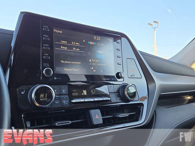 used 2022 Toyota Highlander car, priced at $32,988