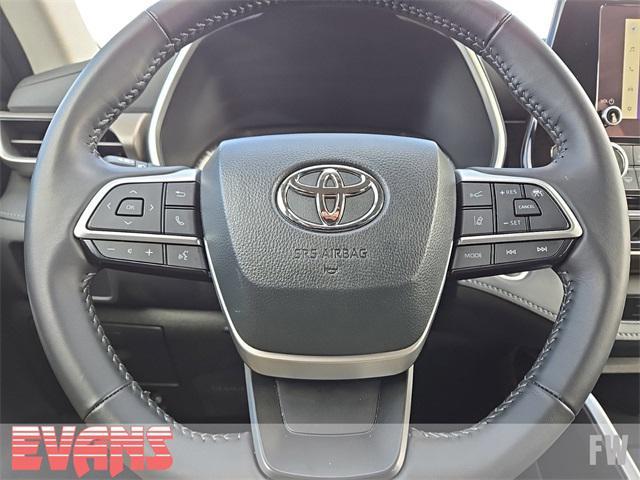 used 2024 Toyota Highlander car, priced at $43,988