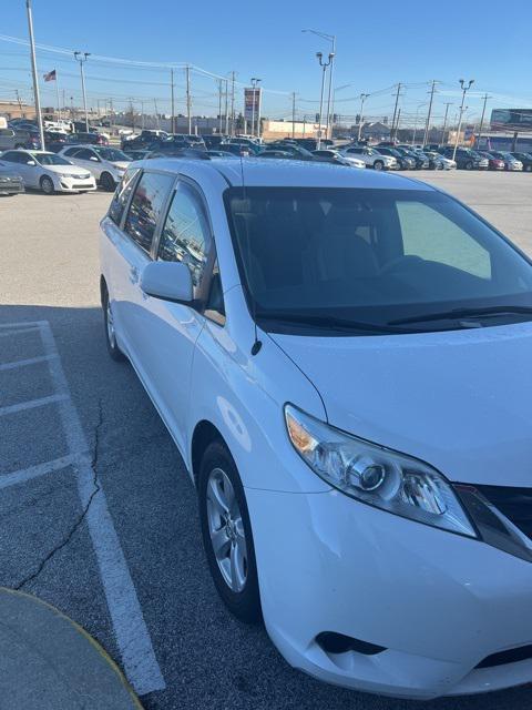 used 2013 Toyota Sienna car