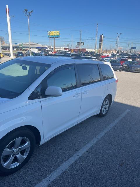 used 2013 Toyota Sienna car