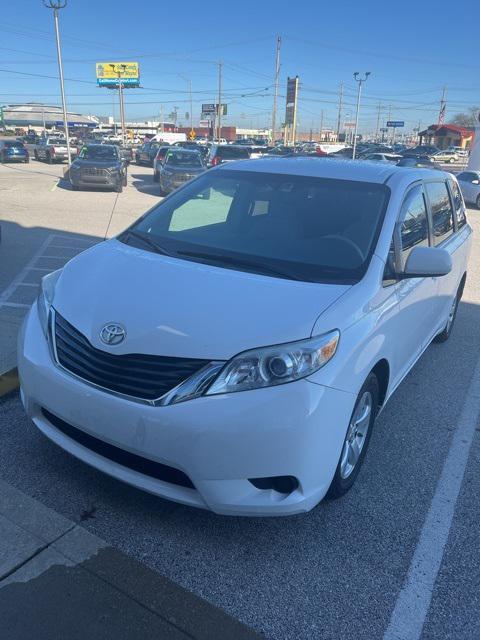 used 2013 Toyota Sienna car