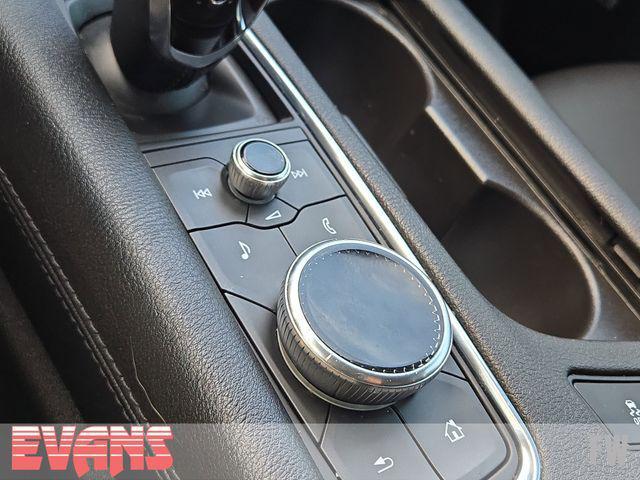 used 2021 Cadillac XT5 car, priced at $22,988