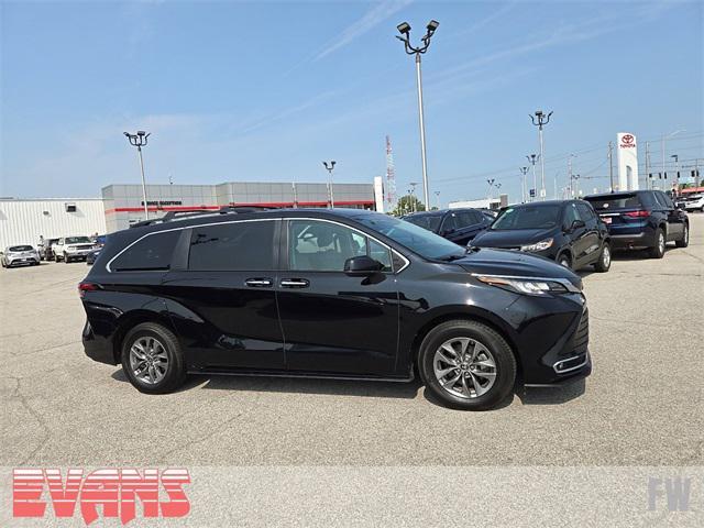 used 2022 Toyota Sienna car, priced at $38,746