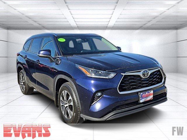 used 2021 Toyota Highlander car, priced at $28,988