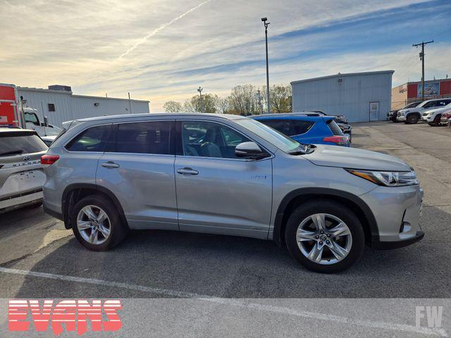 used 2019 Toyota Highlander Hybrid car, priced at $27,177