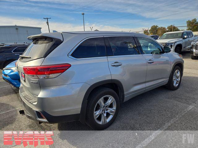 used 2019 Toyota Highlander Hybrid car, priced at $27,177