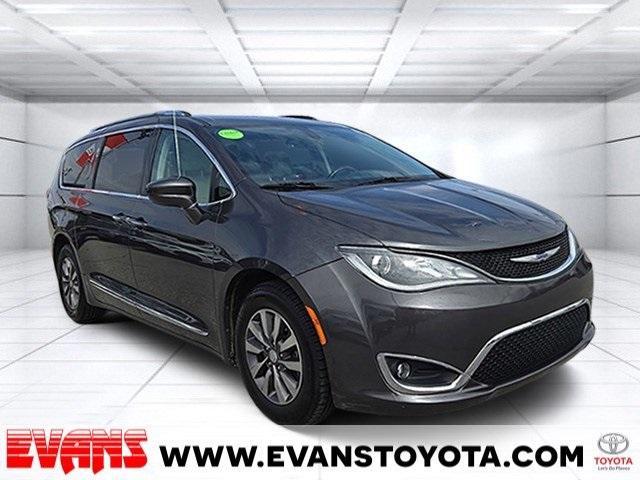 used 2020 Chrysler Pacifica car, priced at $22,045