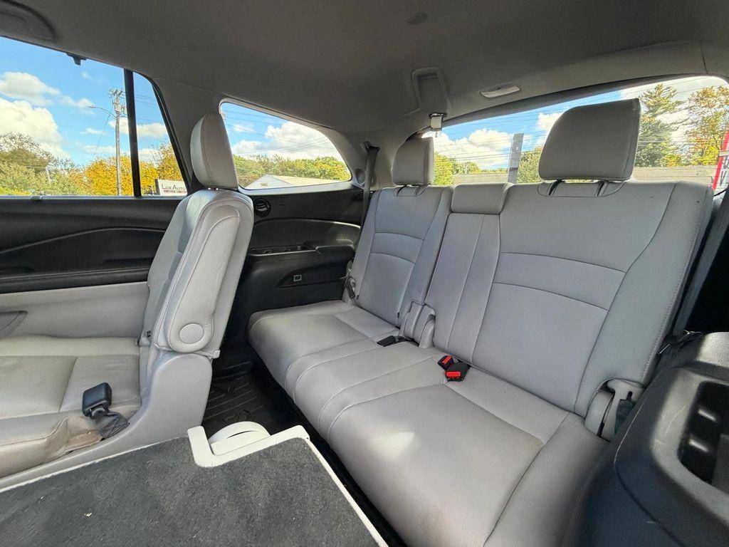 used 2022 Honda Pilot car, priced at $30,977