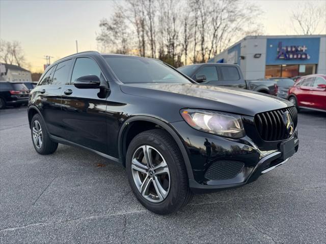 used 2019 Mercedes-Benz GLC 300 car, priced at $23,977