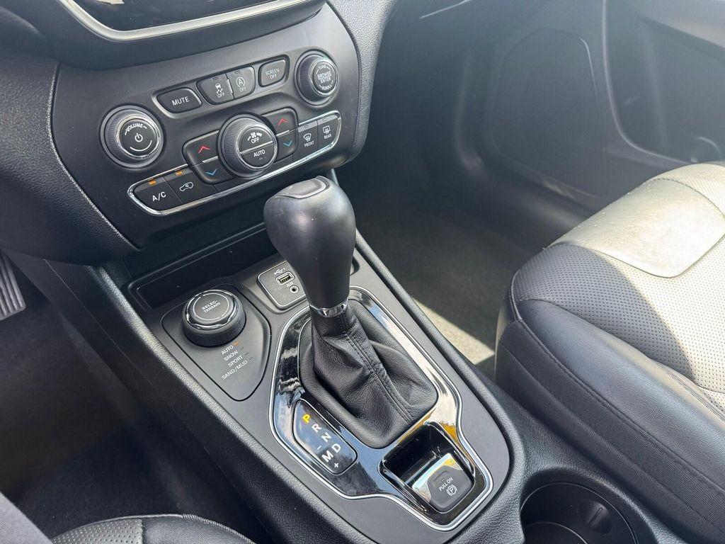 used 2022 Jeep Cherokee car, priced at $25,977