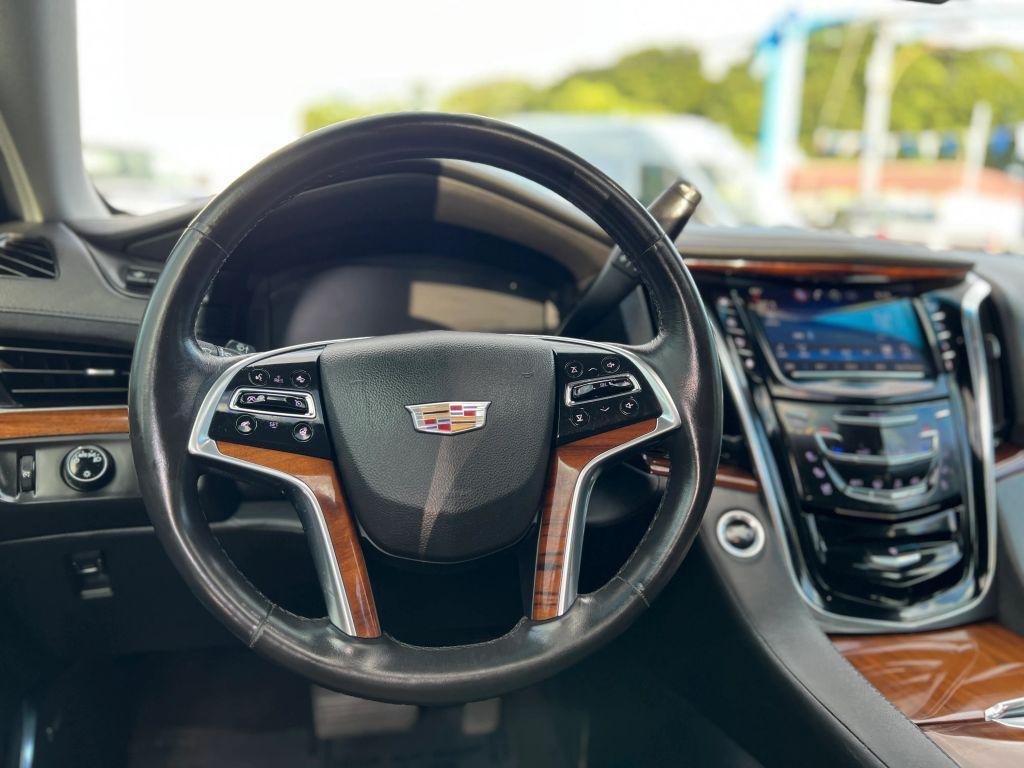 used 2015 Cadillac Escalade car, priced at $27,995