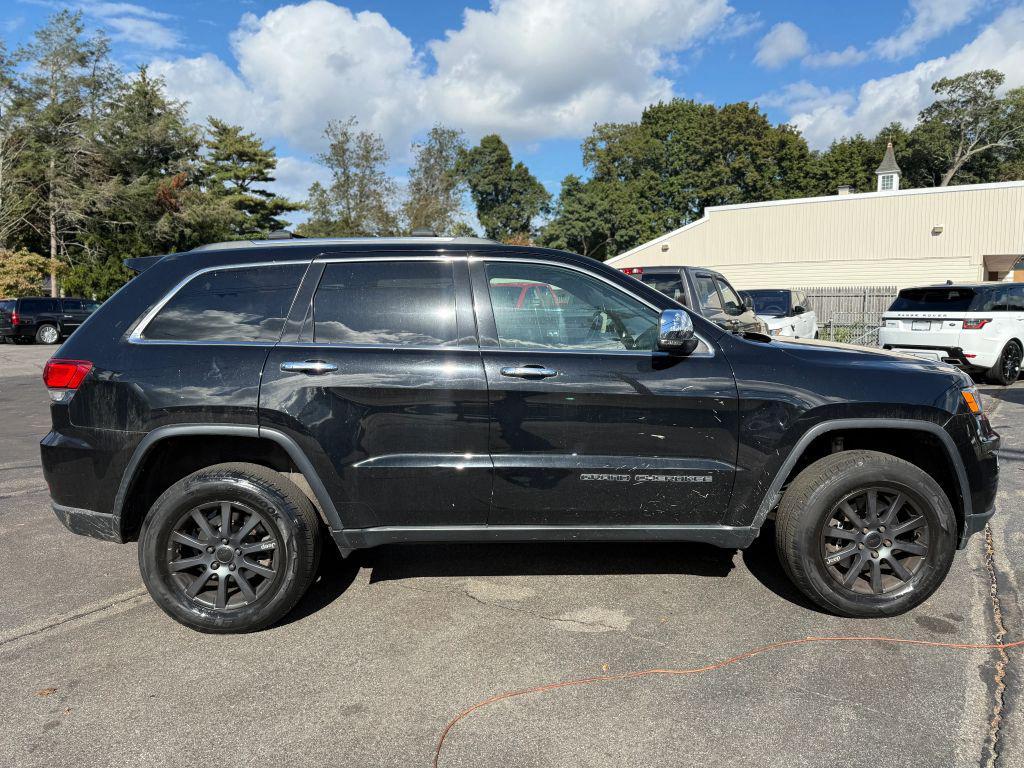 used 2020 Jeep Grand Cherokee car, priced at $24,995