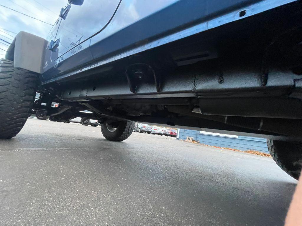 used 2009 Jeep Wrangler Unlimited car, priced at $13,995