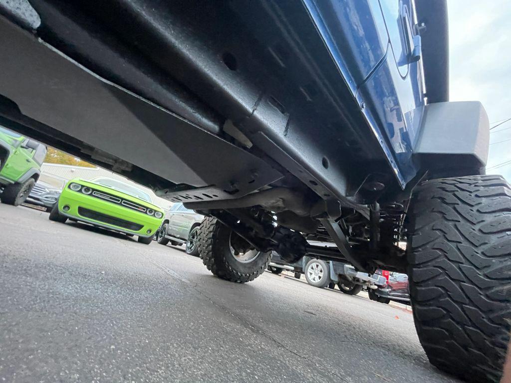 used 2009 Jeep Wrangler Unlimited car, priced at $13,995