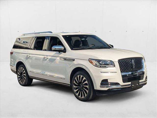 used 2024 Lincoln Navigator car, priced at $78,498