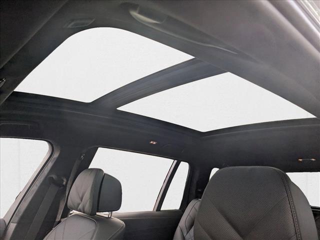 new 2026 BMW X7 car, priced at $101,615