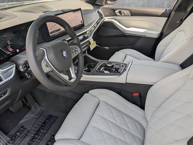 new 2026 BMW X7 car, priced at $93,665