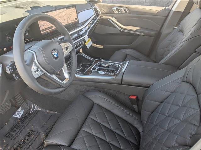 new 2025 BMW X7 car, priced at $89,025