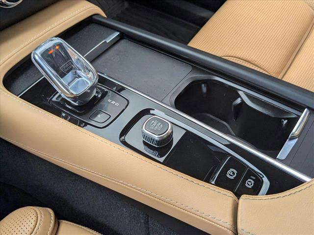 used 2022 Volvo XC90 Recharge Plug-In Hybrid car, priced at $37,487