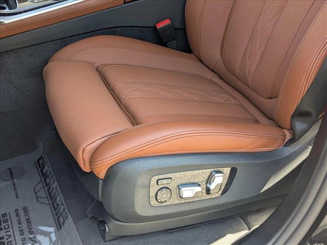 new 2026 BMW X7 car, priced at $119,915