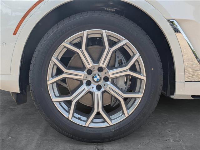 new 2026 BMW X7 car, priced at $92,565