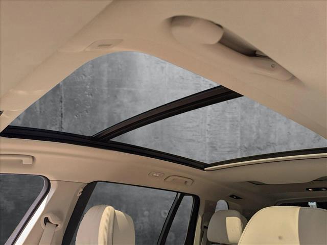 new 2026 BMW X7 car, priced at $92,565