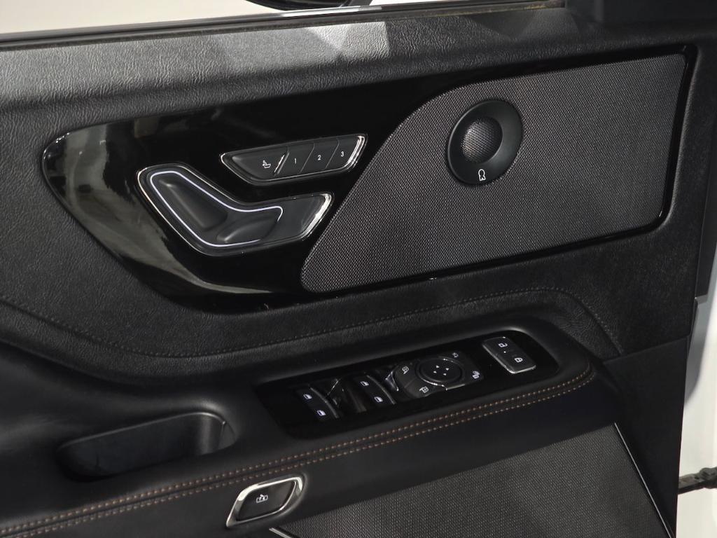 used 2022 Lincoln Aviator car, priced at $38,686