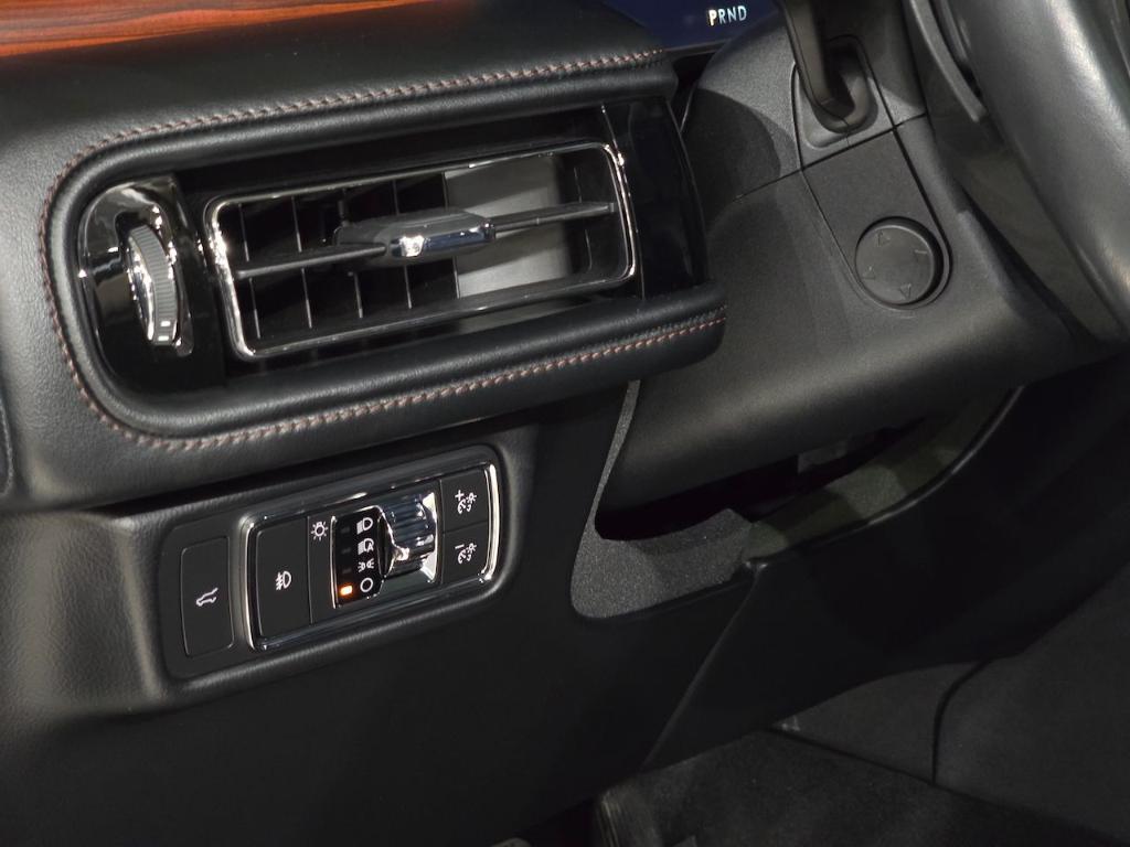 used 2022 Lincoln Aviator car, priced at $38,686