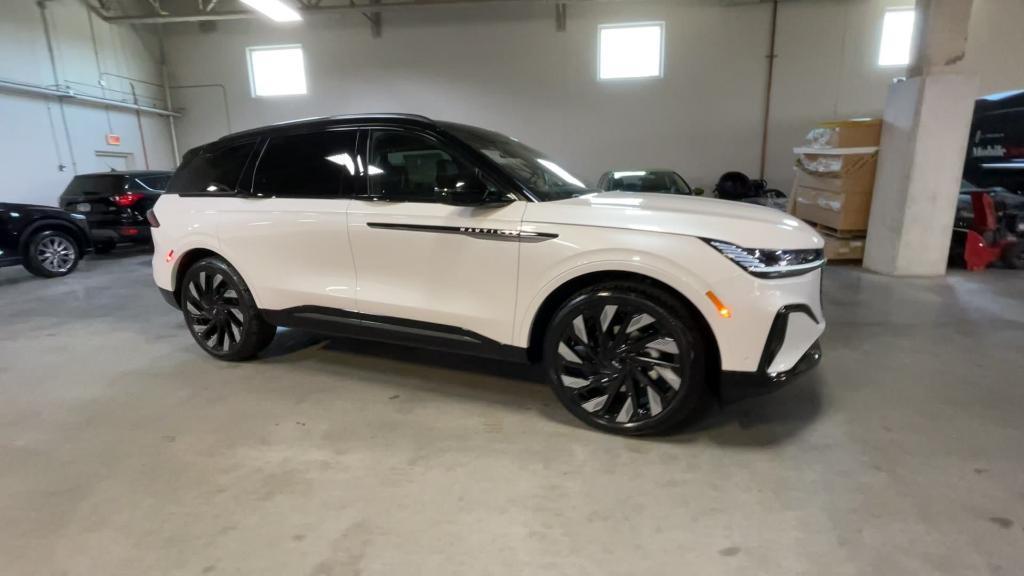 new 2024 Lincoln Nautilus car, priced at $62,399