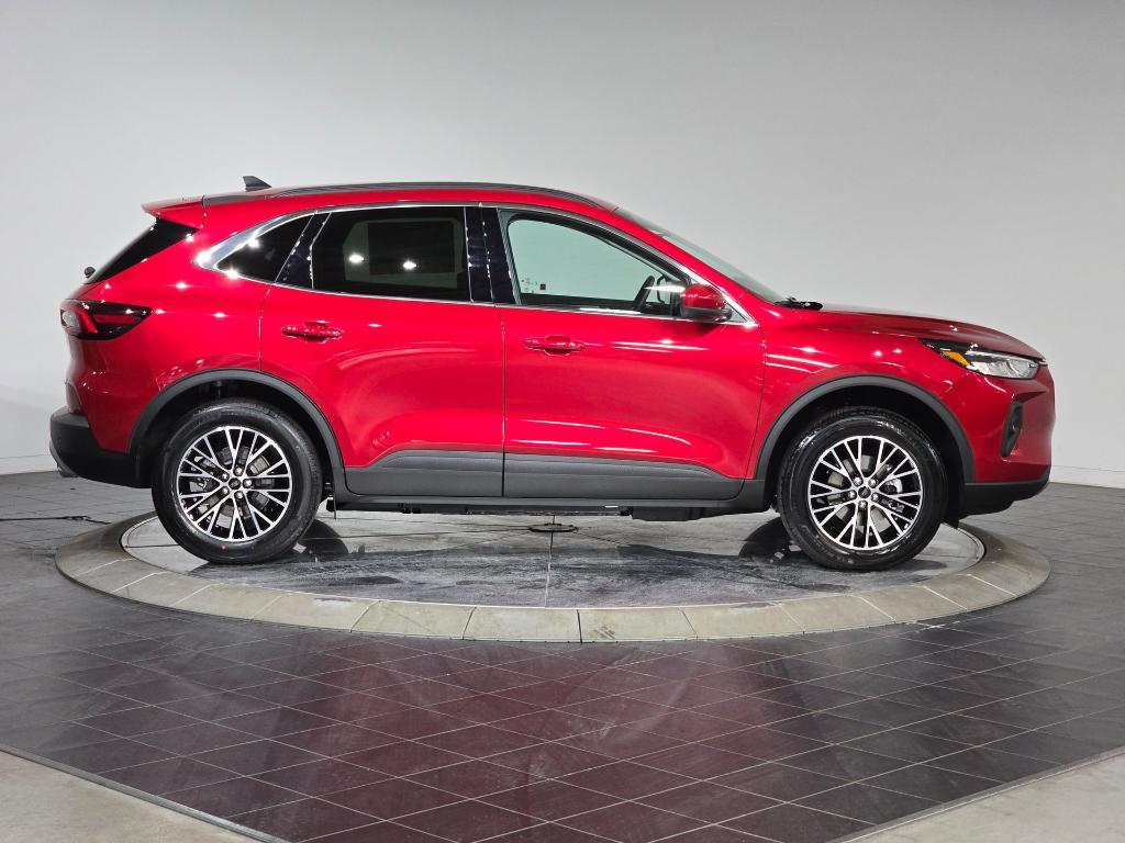 new 2025 Ford Escape car, priced at $33,692