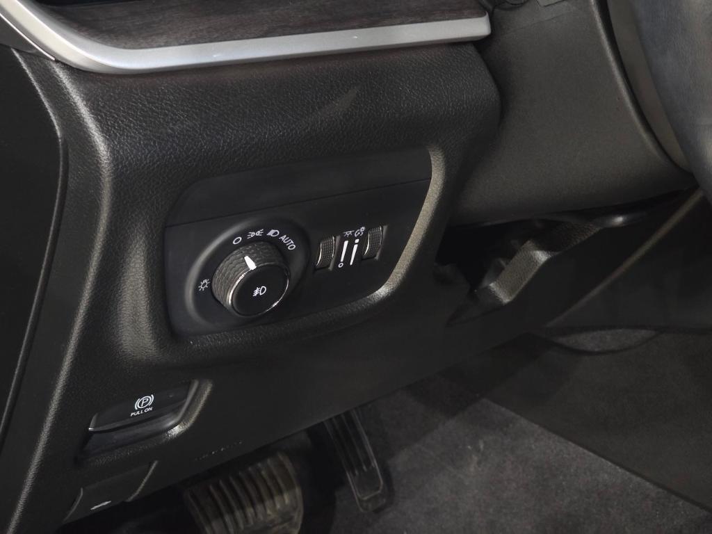 used 2021 Jeep Grand Cherokee L car, priced at $31,398