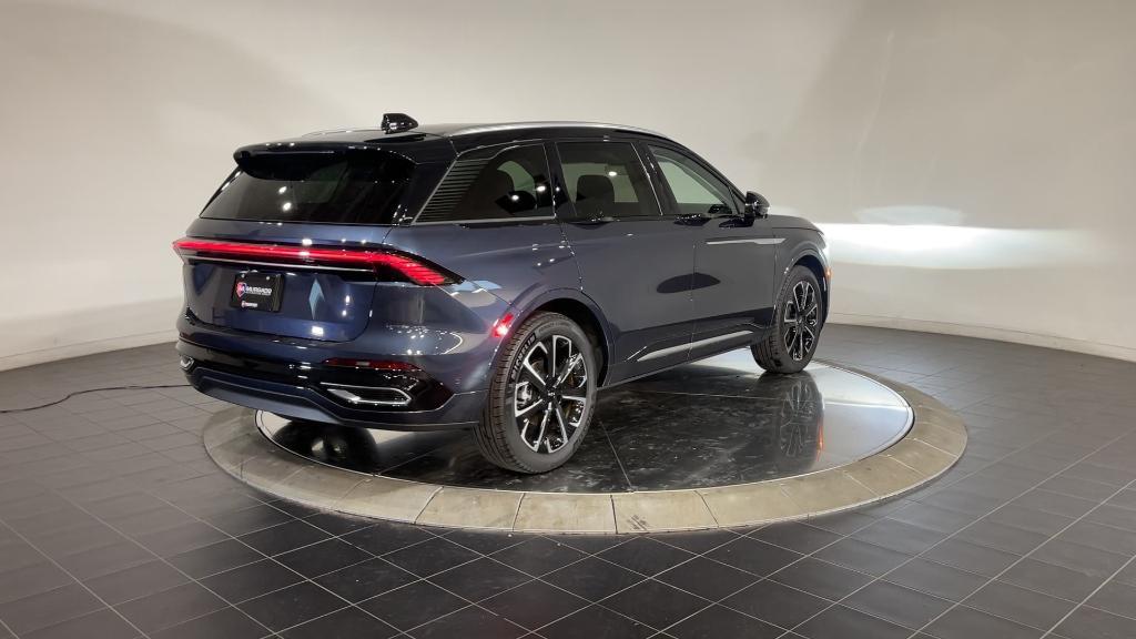 new 2024 Lincoln Nautilus car, priced at $58,399