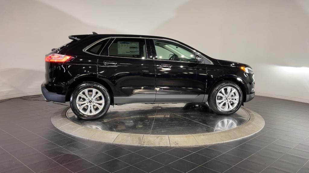 new 2024 Ford Edge car, priced at $40,615