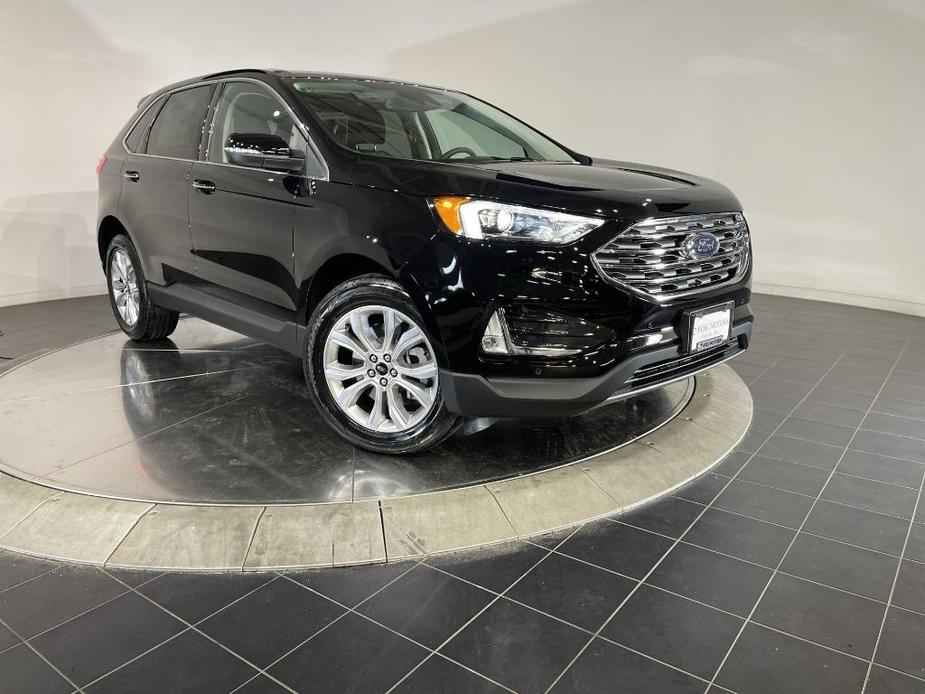 new 2024 Ford Edge car, priced at $40,615