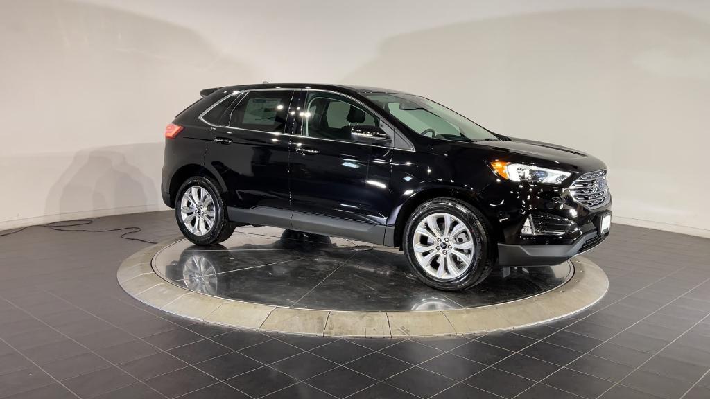 new 2024 Ford Edge car, priced at $40,615