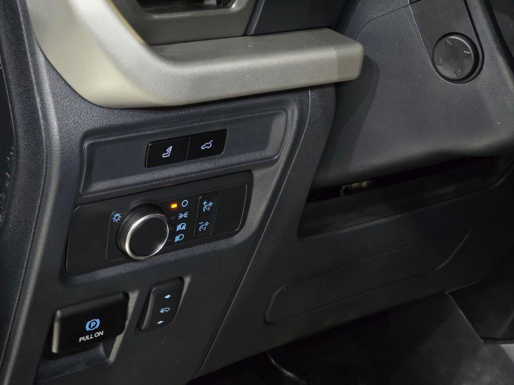 used 2022 Ford Expedition car, priced at $45,000