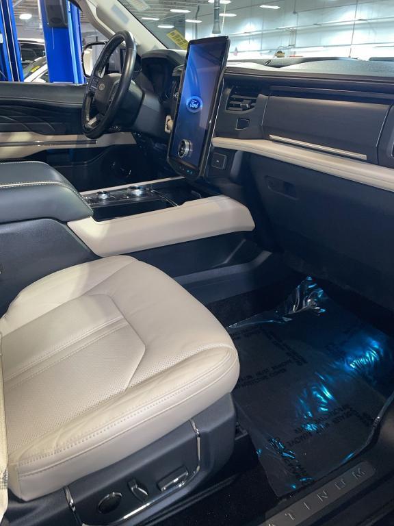 used 2023 Ford Expedition car, priced at $66,544