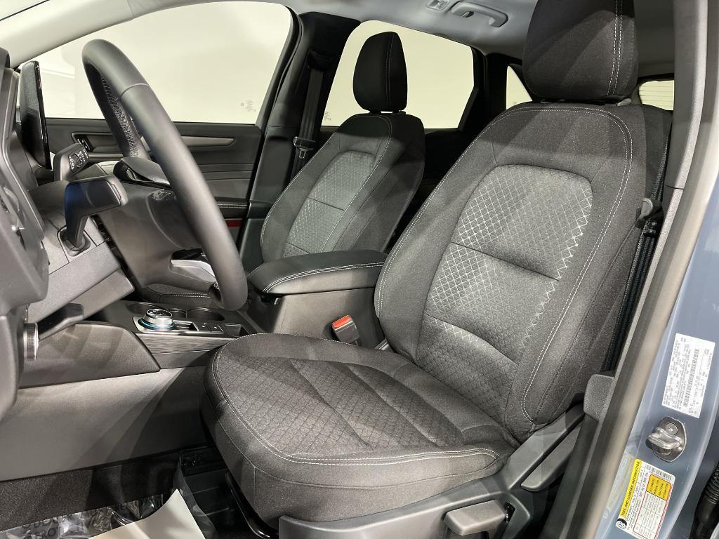 new 2025 Ford Escape car, priced at $30,499