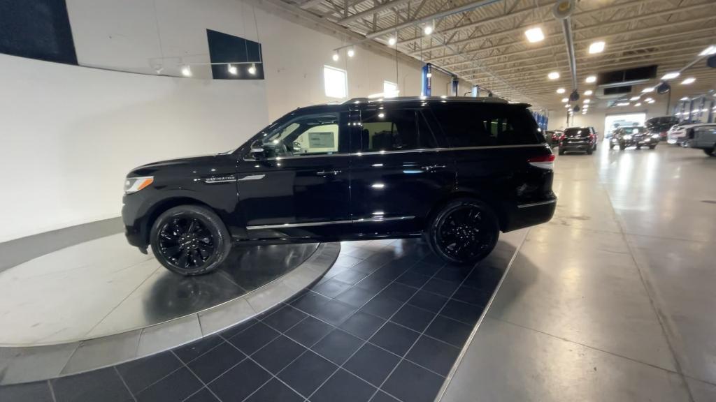 new 2024 Lincoln Navigator car, priced at $95,899