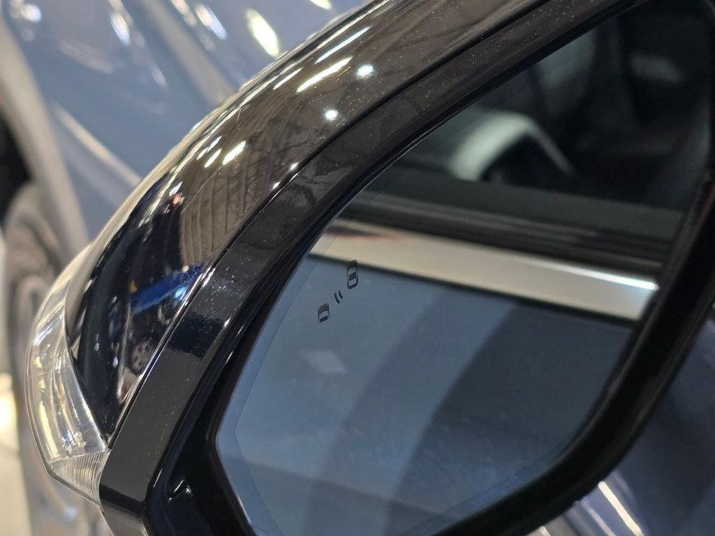 used 2023 Lincoln Corsair car, priced at $37,218