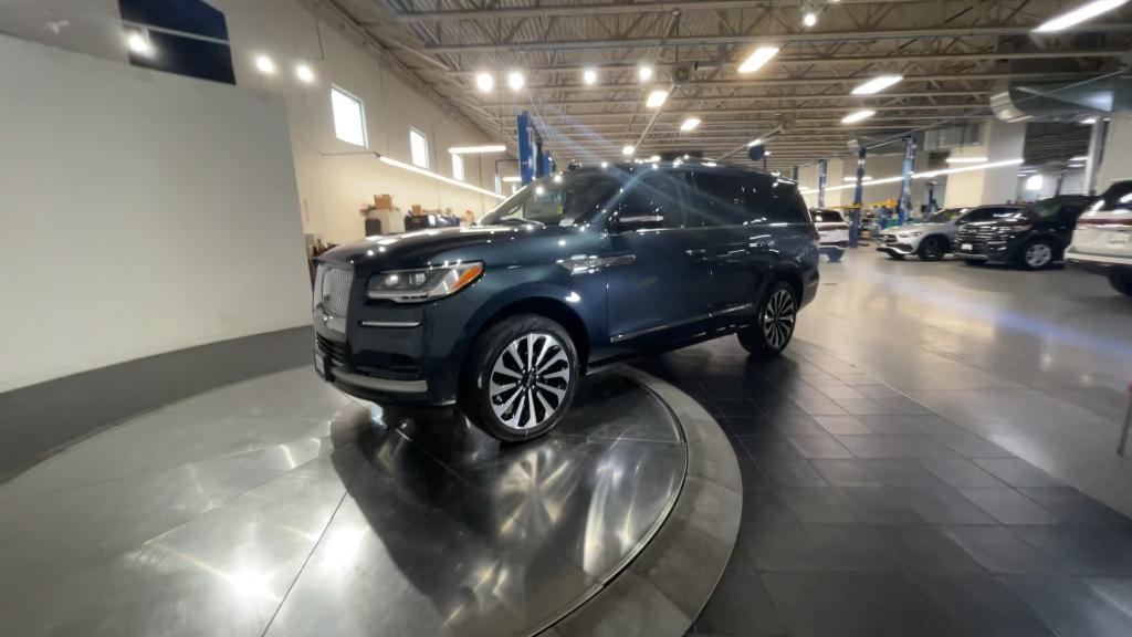 new 2024 Lincoln Navigator car, priced at $95,199