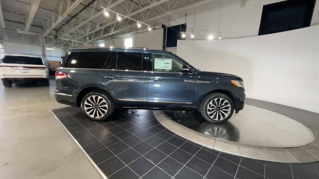 new 2024 Lincoln Navigator car, priced at $95,199