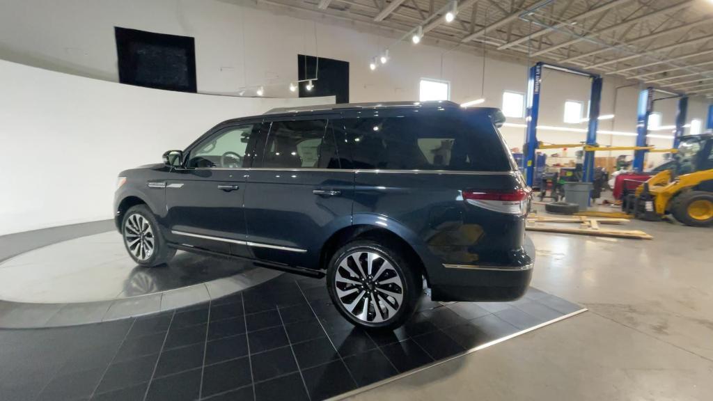 new 2024 Lincoln Navigator car, priced at $95,199