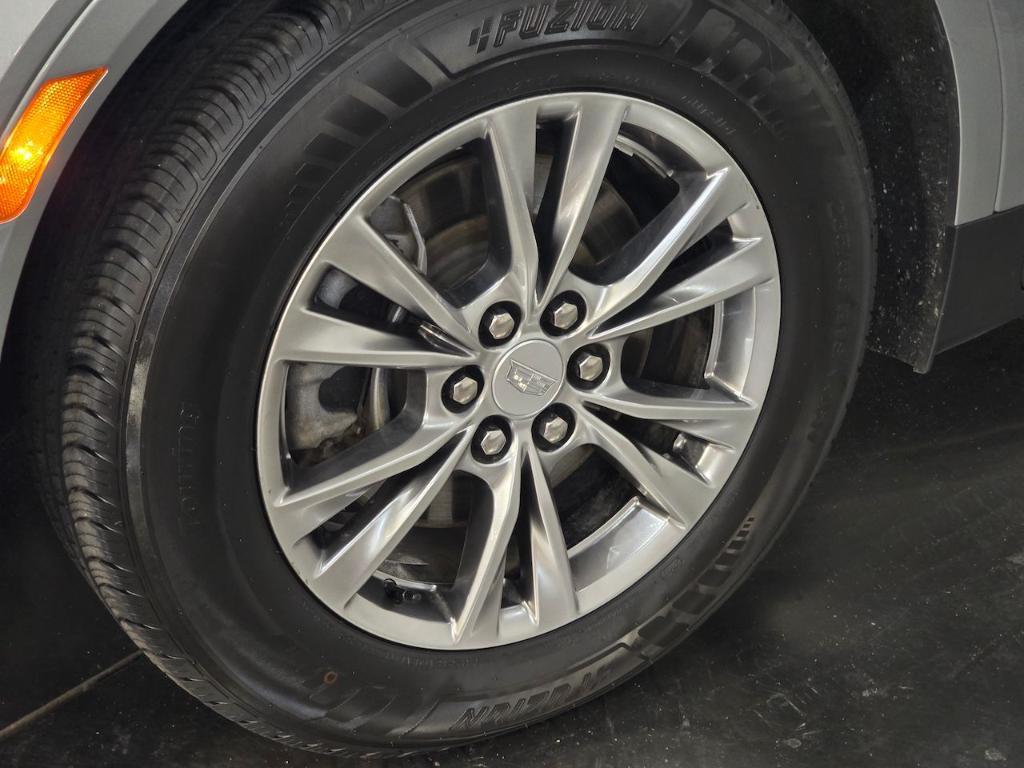 used 2023 Cadillac XT5 car, priced at $26,450