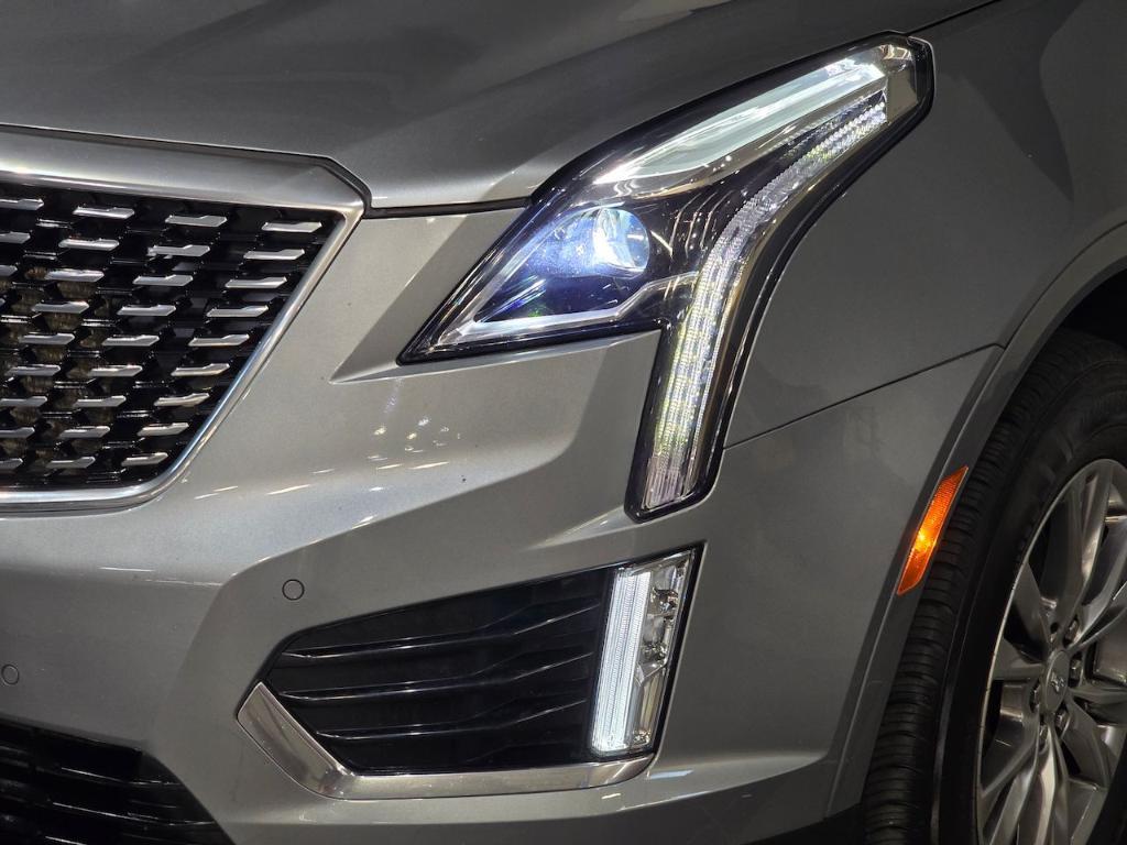 used 2023 Cadillac XT5 car, priced at $26,450