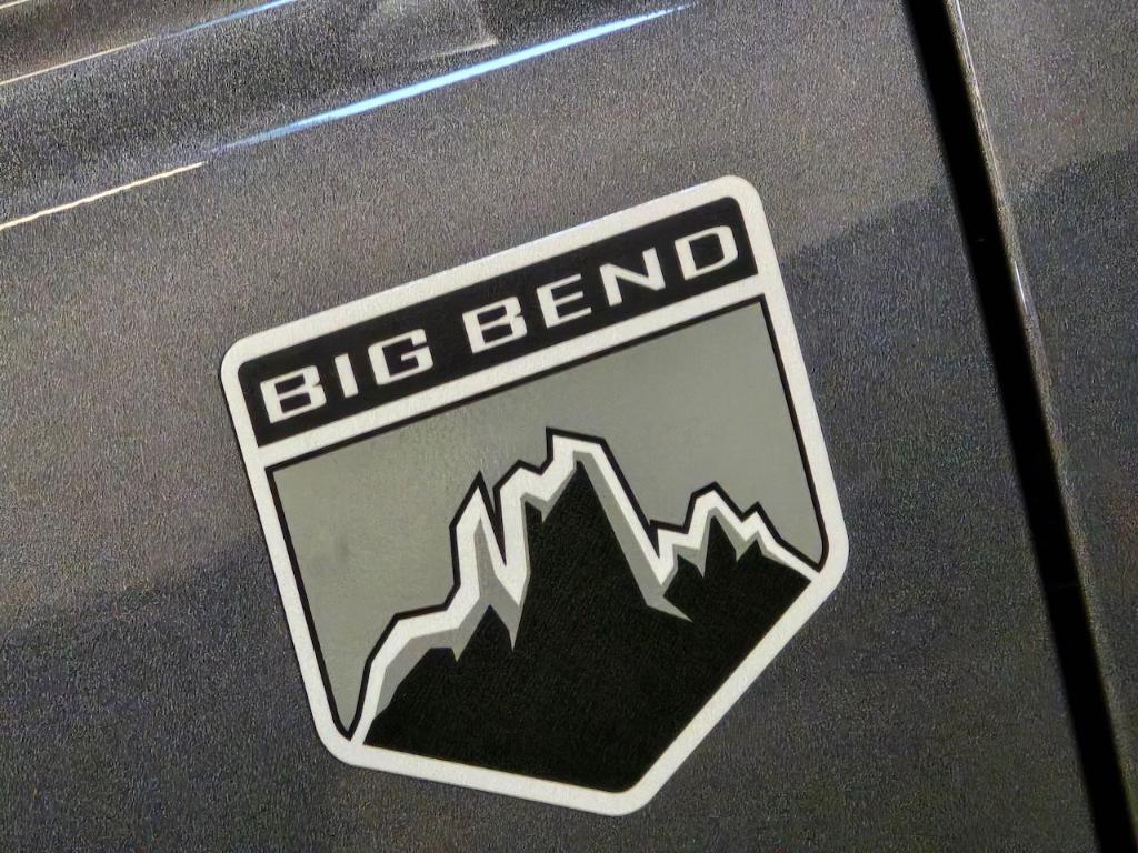 new 2025 Ford Bronco car, priced at $43,294