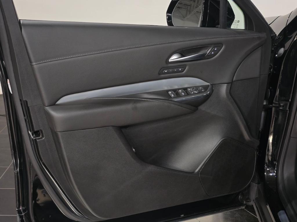 used 2022 Cadillac XT4 car, priced at $31,539